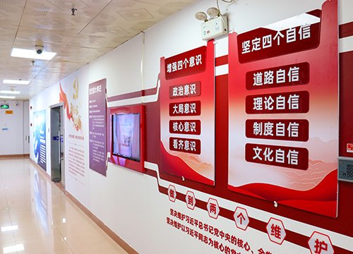 强化标杆引领，推进阵地建设